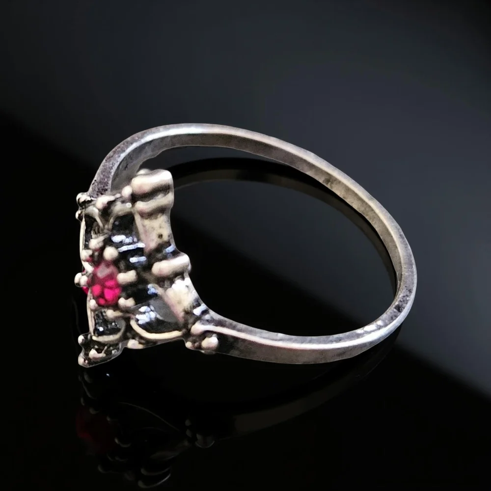 Silver Tone Ring with Red Stone Size 8 - Picture 4 of 6